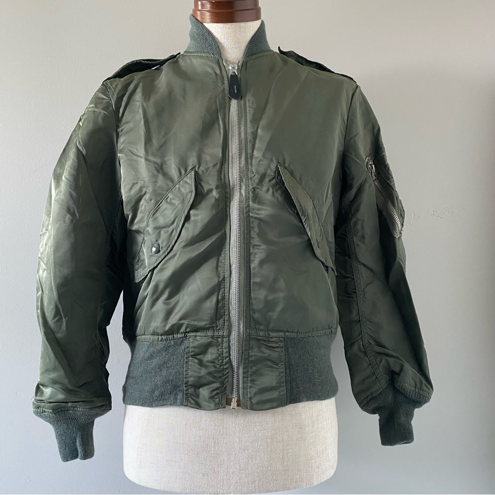 Concord Industries vintage 1970s men's Type L-2B nylon flight/bomber jacket, XS